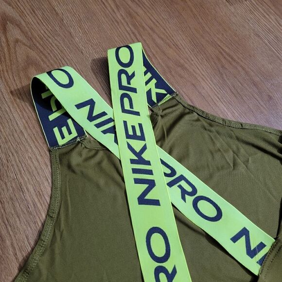 Nike Pro Intertwist Women's Tank Halter Racerback Top Gym Running Green Black M - Picture 5 of 5